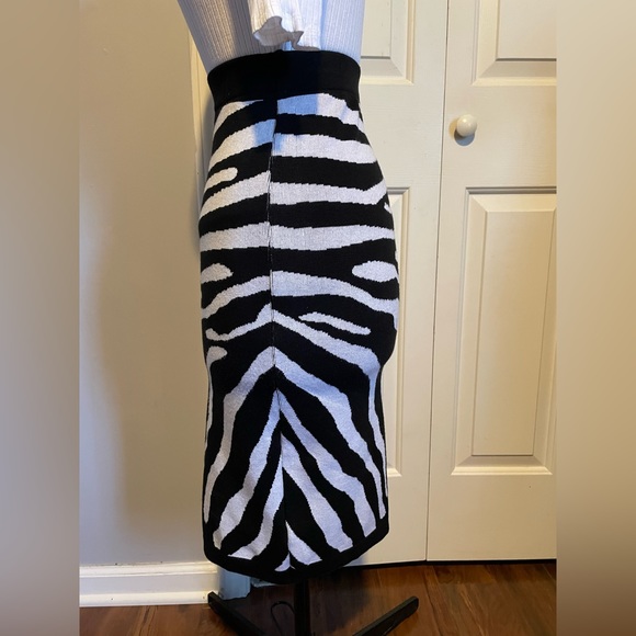Kardashian Zebra Skirt - Picture 6 of 6